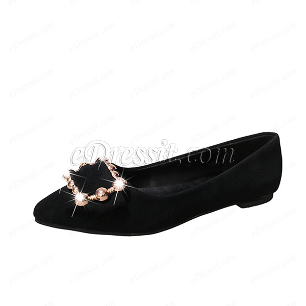 closed in flat shoes