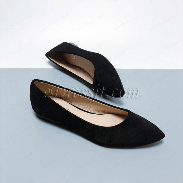 closed in flat shoes