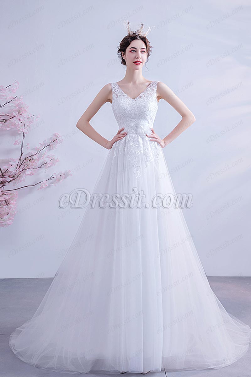 white classic wedding dress