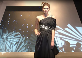 Vestido de Noche Video de Concurso Mundial De Super Modelo